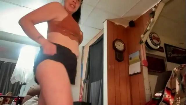 Image 2 of fapqueenc17 Stream on Chaturbate on 4 months ago