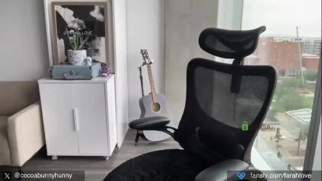 Image 2 of farah_love Stream on Chaturbate on 3 months ago