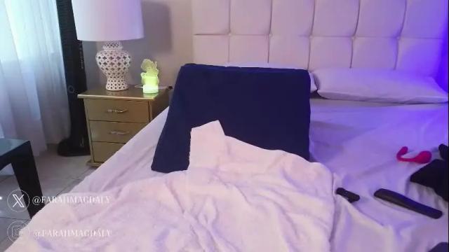 Image 7 of farahh_magdaly Stream on Chaturbate on 24 days ago