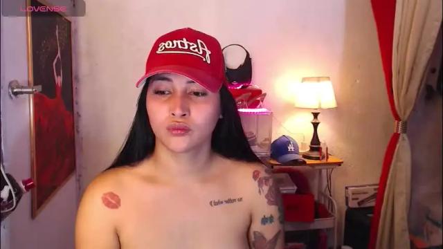 Image 8 of farrah_usan Stream on Chaturbate on 8 days ago