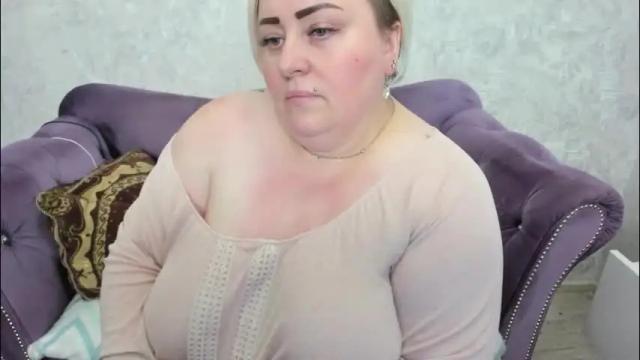 Image 2 of fashiona Stream on Chaturbate on 1 month ago