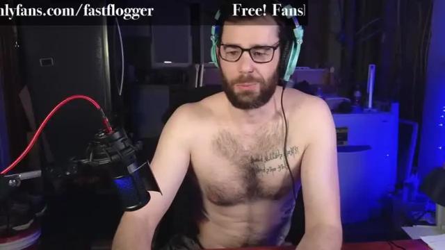 Image 8 of fastflogger Stream on Chaturbate on 15 months ago