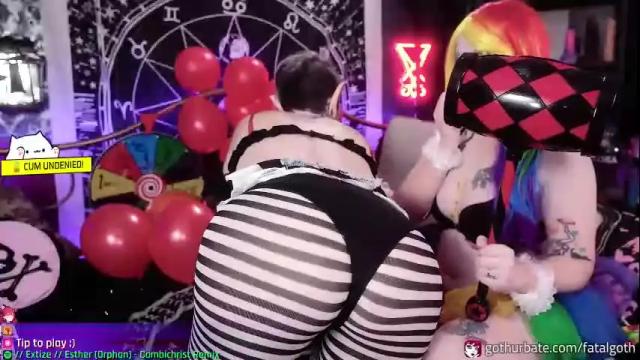 Image 2 of fatalgoth Stream on Chaturbate on 2 months ago