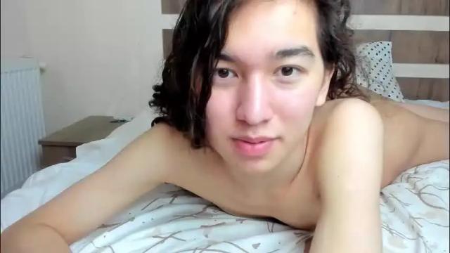 Image 2 of fatikhsweet Stream on Chaturbate on 2 months ago