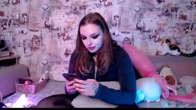 Image 2 of feed_ur_kitty Stream on Chaturbate on 18 months ago