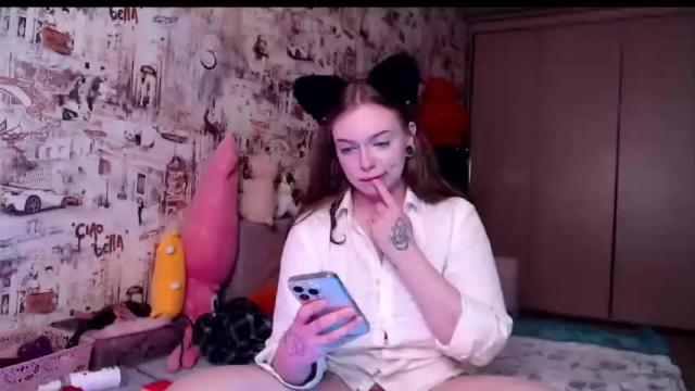 Thumbnail 3, feed_ur_kitty's Stream at Chaturbate, 16 months ago