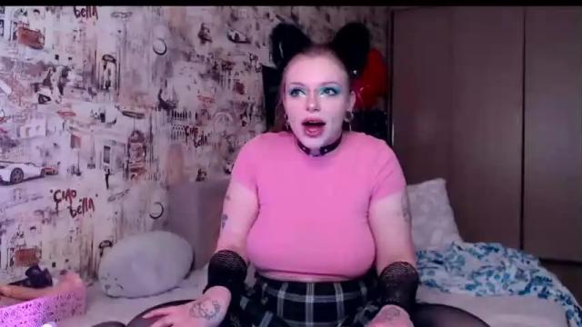 Thumbnail 1, feed_ur_kitty's Stream at Chaturbate, 16 months ago