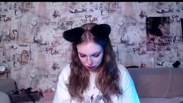 Image 2 of feed_ur_kitty Stream on Chaturbate on 16 months ago