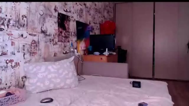 Image 2 of feed_ur_kitty Stream on Chaturbate on 15 months ago