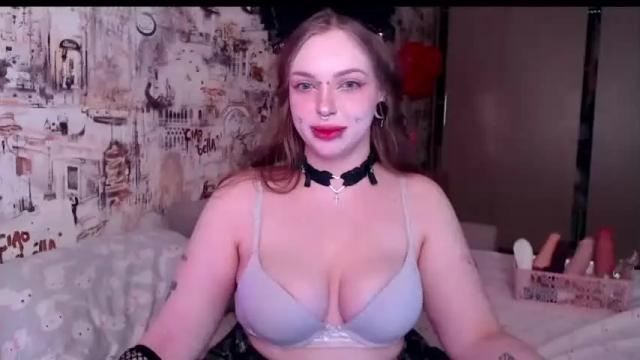 Image 3 of feed_ur_kitty Stream on Chaturbate on 15 months ago