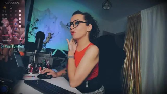 Thumbnail 1, feetfundoll's Stream at Chaturbate, 21 months ago