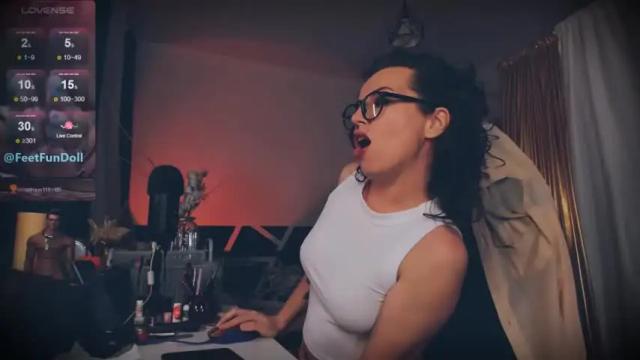 Image 6 of feetfundoll Stream on Chaturbate on 18 months ago