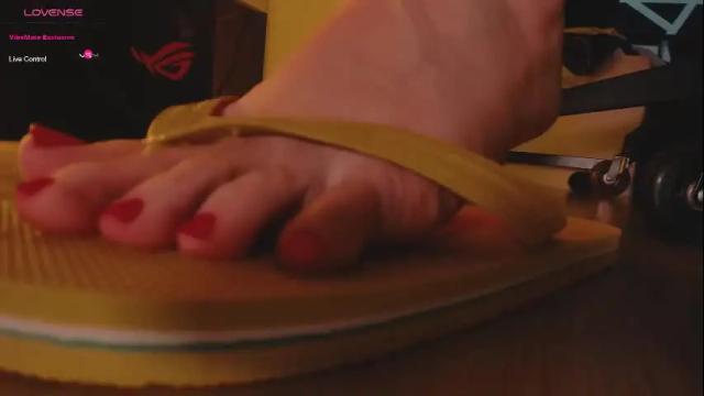 Image 6 of feetfundoll Stream on Chaturbate on 18 days ago
