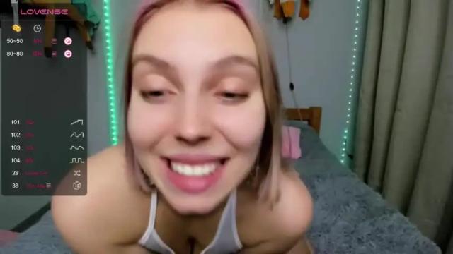 Image 7 of feiry_freya Stream on Chaturbate on 18 months ago