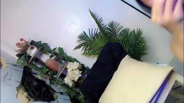 Image 3 of feisty_woman Stream on Chaturbate on 1 month ago