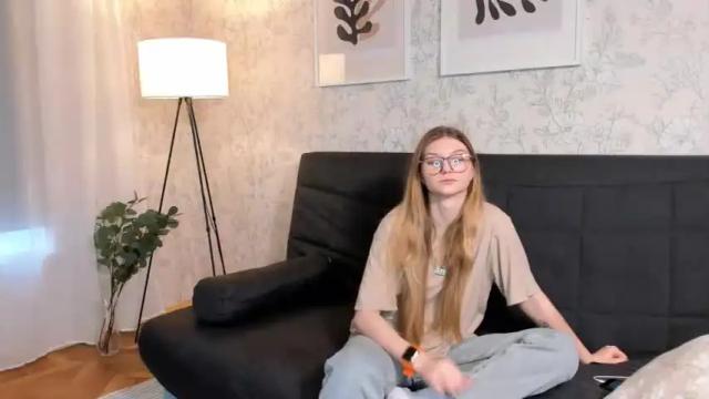 Image 10 of felicecrust Stream on Chaturbate on 17 months ago