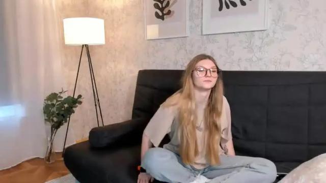 Image 7 of felicecrust Stream on Chaturbate on 17 months ago