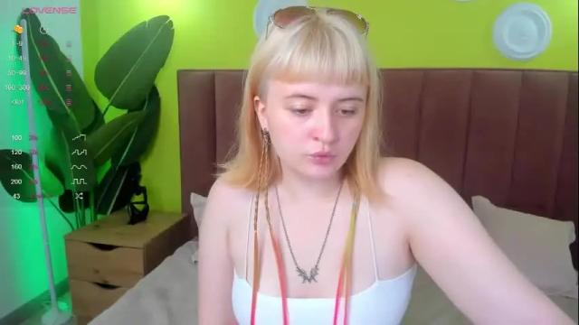 Image 3 of feliciaedwards Stream on Chaturbate on 17 days ago