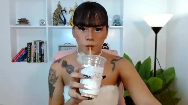 Image 3 of felicity_finley Stream on Chaturbate on 17 months ago
