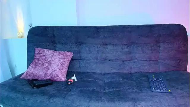 Image 10 of felicity_rendon01 Stream on Chaturbate on 4 months ago