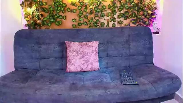 Image 6 of felicity_rendon01 Stream on Chaturbate on 20 hours ago