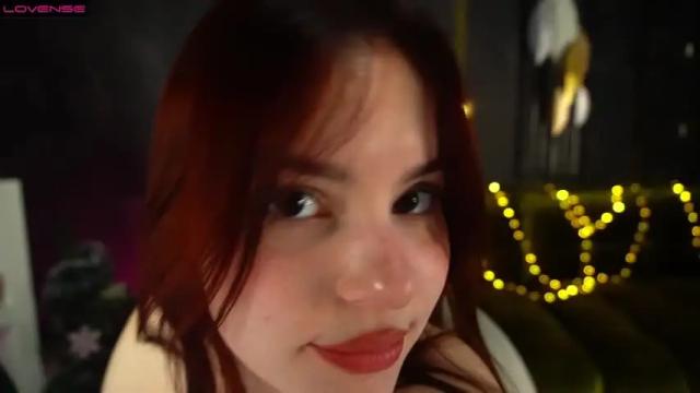 Image 10 of felicityteasee Stream on Chaturbate on 16 months ago