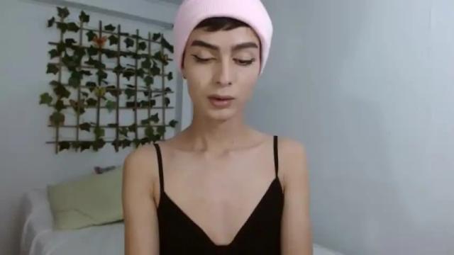 Image 3 of fem_b0y Stream on Chaturbate on 15 months ago