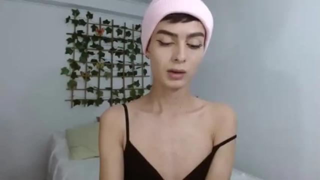 Image 4 of fem_b0y Stream on Chaturbate on 15 months ago