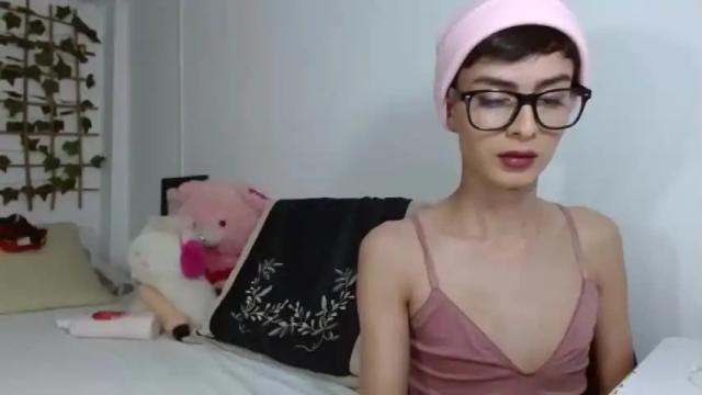 Image 4 of fem_b0y Stream on Chaturbate on 15 months ago