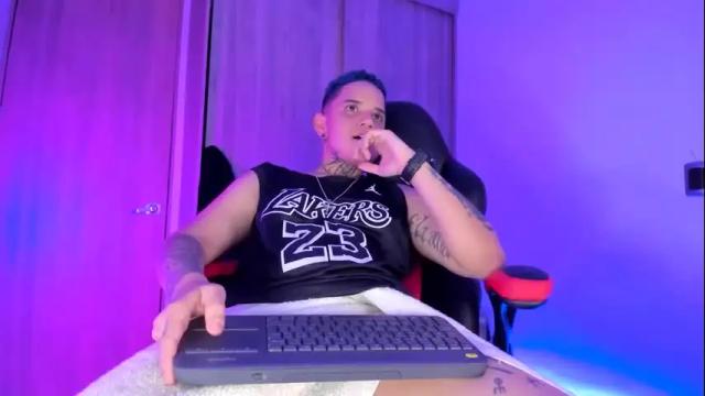 Image 2 of femboy666sixx_ Stream on Chaturbate on 16 months ago