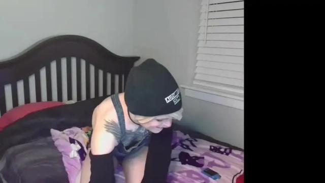 Image 2 of femboydee73 Stream on Chaturbate on 21 days ago
