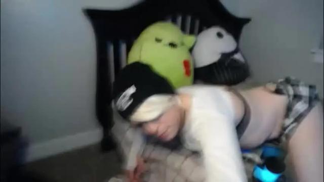 Image 11 of femboydee73 Stream on Chaturbate on 1 month ago