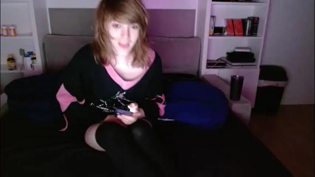 Image 7 of femboyflowers Stream on Chaturbate on 1 month ago