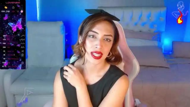 Image 8 of feminineparadise Stream on Chaturbate on 15 months ago