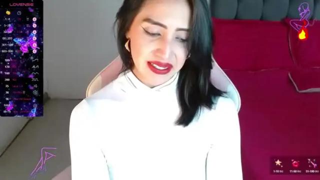 Image 11 of feminineparadise Stream on Chaturbate on 15 months ago