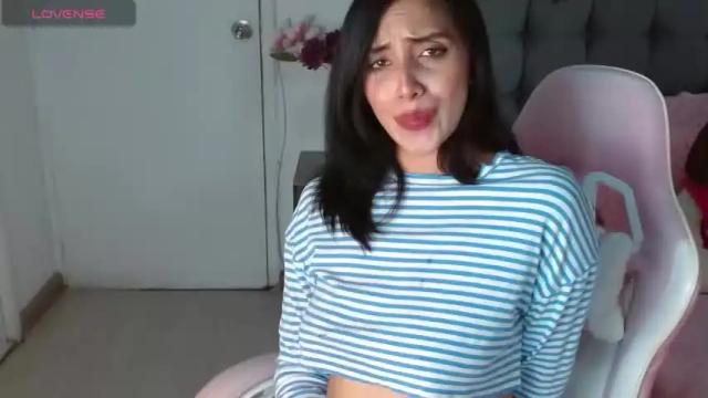 Image 11 of feminineparadise Stream on Chaturbate on 15 months ago