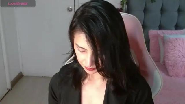 Image 7 of feminineparadise Stream on Chaturbate on 15 months ago