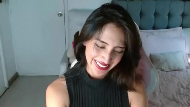 Image 6 of feminineparadise Stream on Chaturbate on 14 months ago