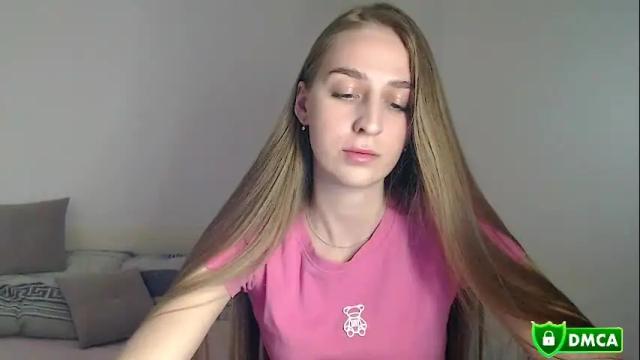 Image 3 of femkedejager Stream on Chaturbate on 1 month ago