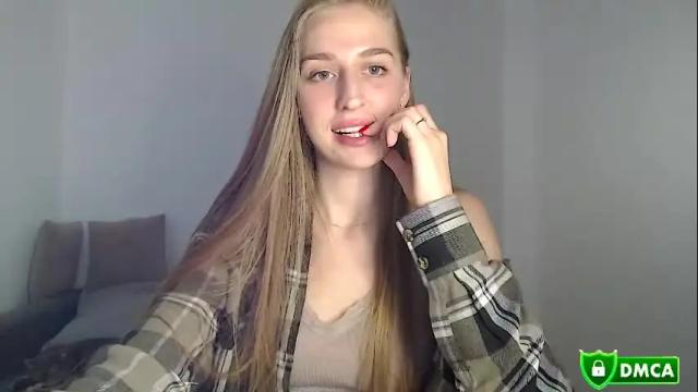 Image 11 of femkedejager Stream on Chaturbate on 26 days ago