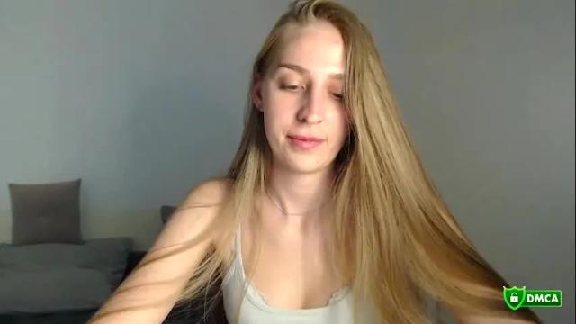 Image 3 of femkedejager Stream on Chaturbate on 15 days ago