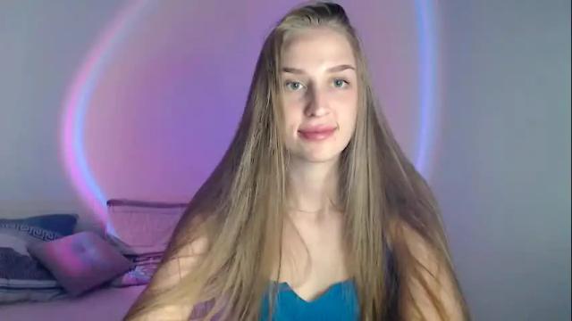 Image 3 of femkedejager Stream on Chaturbate on 1 month ago