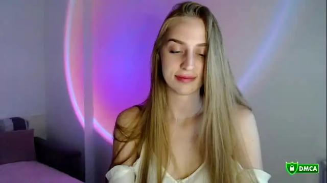 Image 10 of femkedejager Stream on Chaturbate on 26 days ago