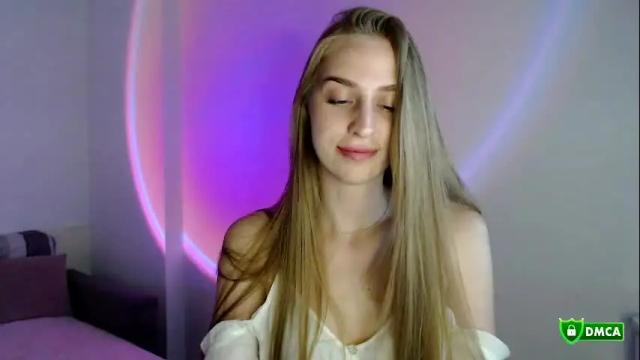 Image 11 of femkedejager Stream on Chaturbate on 26 days ago