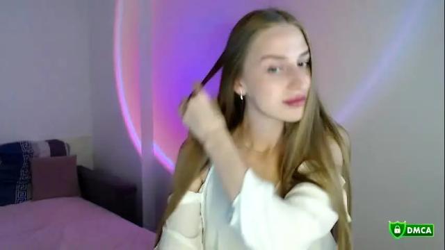 Image 3 of femkedejager Stream on Chaturbate on 26 days ago