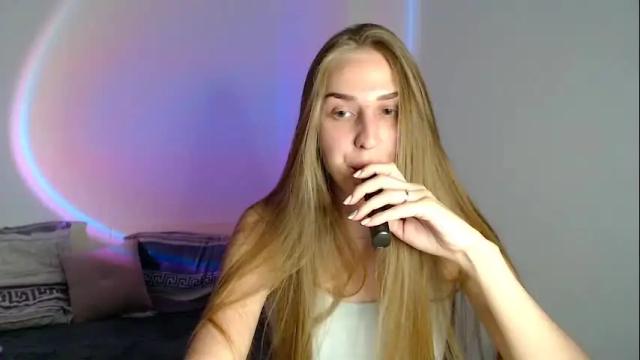 Image 4 of femkedejager Stream on Chaturbate on 21 days ago