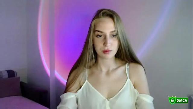 Image 10 of femkedejager Stream on Chaturbate on 19 days ago