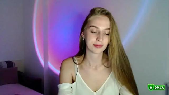 Image 12 of femkedejager Stream on Chaturbate on 19 days ago