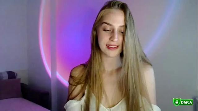 Image 7 of femkedejager Stream on Chaturbate on 19 days ago
