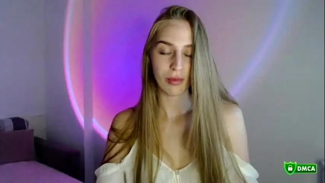 Image 8 of femkedejager Stream on Chaturbate on 19 days ago